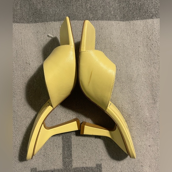 Zara yellow slip on heels - Picture 5 of 5